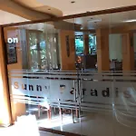 Otel Sunny Paradise Family