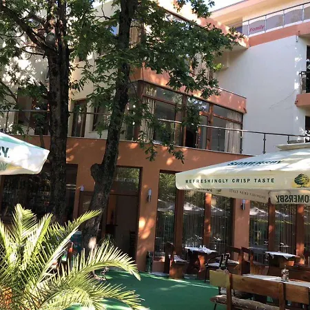 Hotel Sunny Paradise Family
