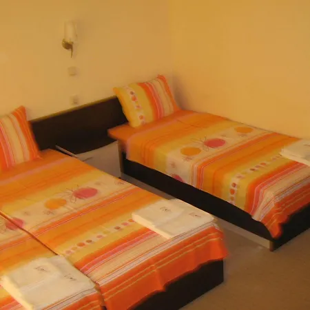 Sunny Paradise Family 3*