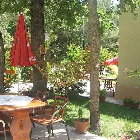 Sunny Paradise Family Hotel 3*