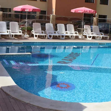 Отель Sunny Paradise Family 3*