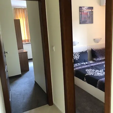 Sunny Paradise Family Отель