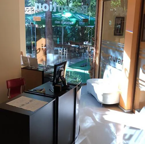 Sunny Paradise Family Otel 3*