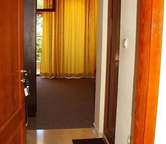 Sunny Paradise Family Naousa